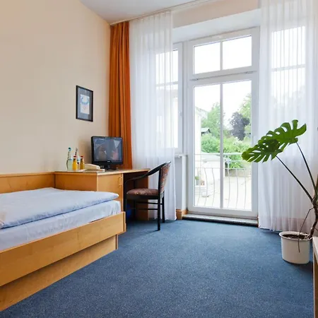 Hotel Subklew 3*